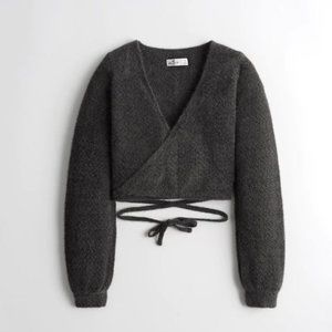 Hollister Multi-way Eyelash Wrap Top